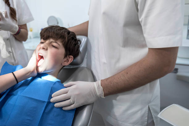 Best Tooth Infection Emergency Dentist  in Robertsde, AL